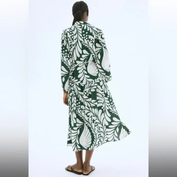 H&M Green and White Leaf Print Long Sleeve Dress Puff-Sleeve - Picture 4 of 12